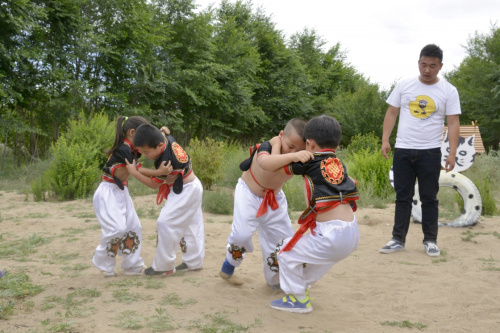 內(nèi)蒙古:民族特色課程進校園